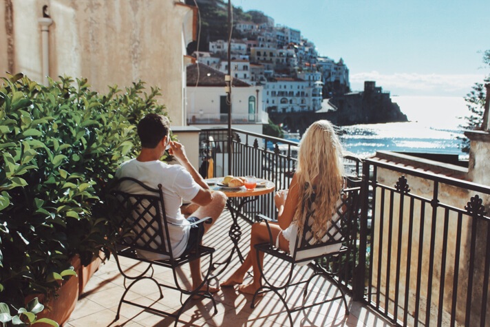 couples_coordinates_5_romantic_places_for_couples_on_the_amalfi_coast_amalfi