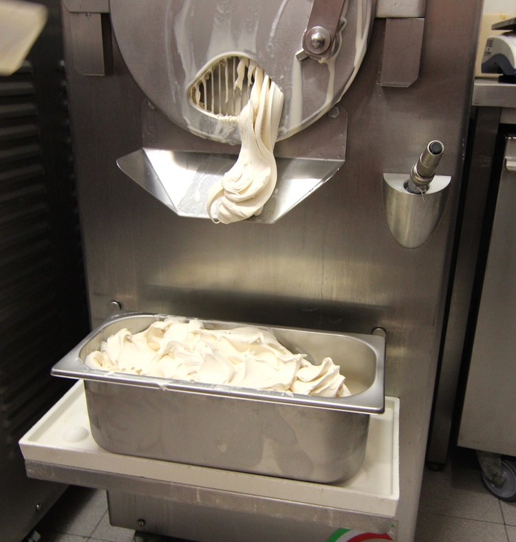the process of making gelato at il procopio florence italy
