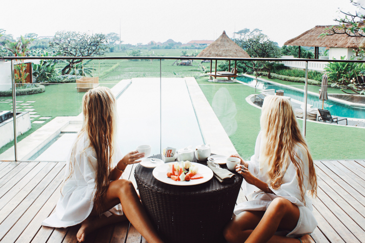 couples_coordinates_girls_bali_guide13