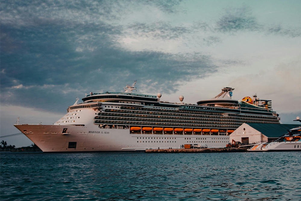 Couples cruise